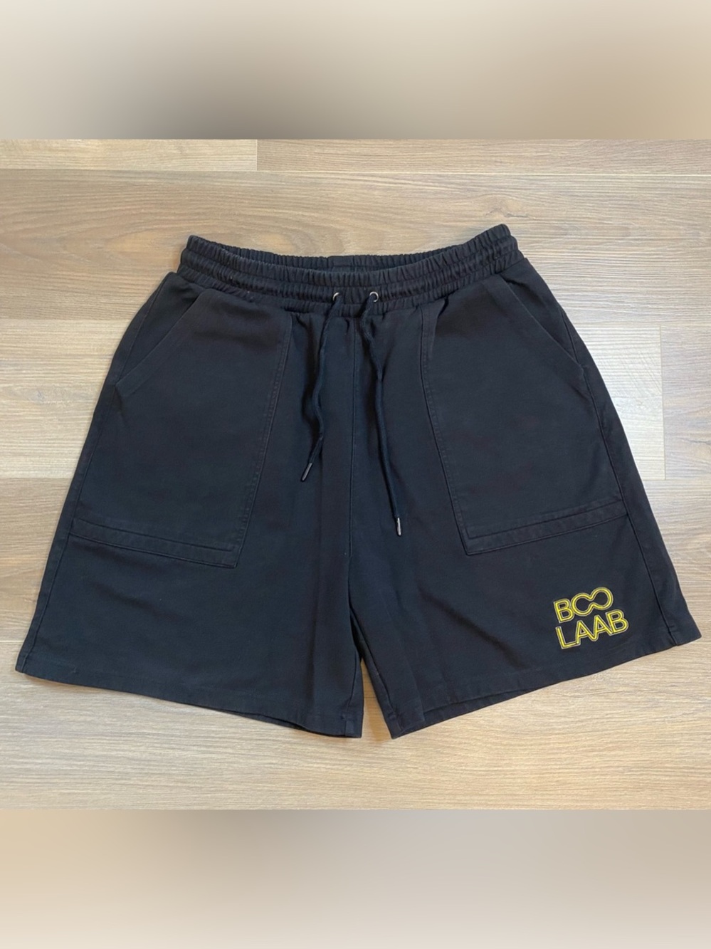 Boo Laab  Shorts in Black Size Large Like New